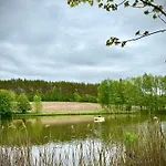 Lesna Z Prywatnym Stawem, Jezioro, Sauna Drzewiany