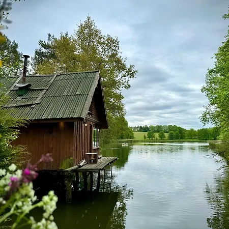Lesna Z Prywatnym Stawem, Jezioro, Sauna Ferienhaus Drzewiany